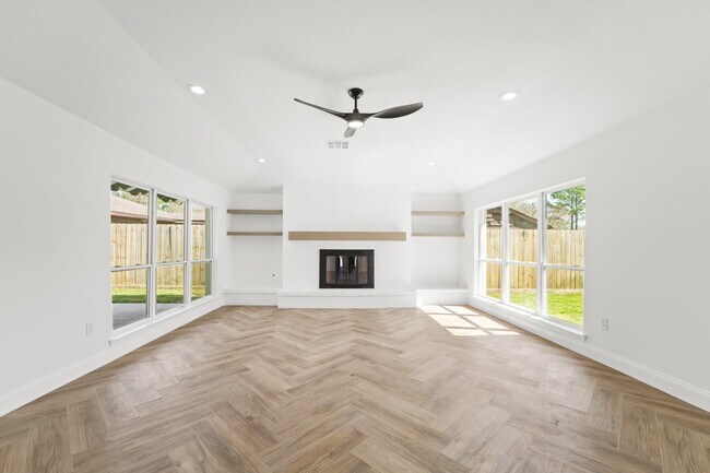 Photo - 10722 Lynbrook Dr