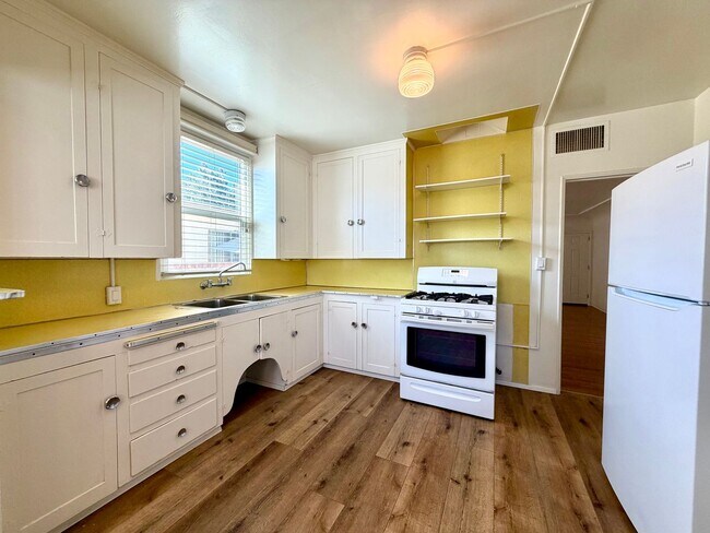 4511 52nd St Unit 4511