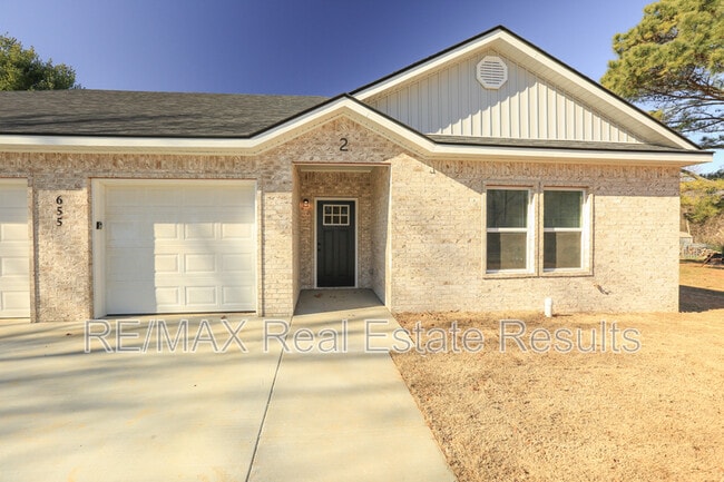 Photo - 655 N Genevieve Ave Unit 2