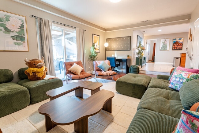 Photo - 771 Century Dr Unit SI ID1495743P