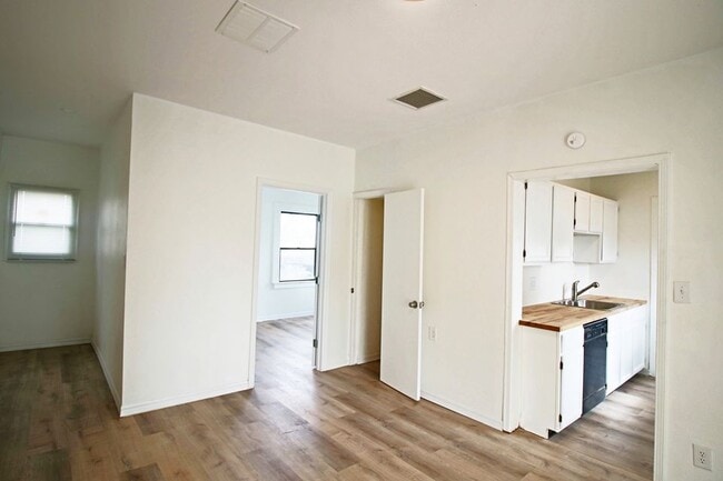 Building Photo - 2618 Chico Ct Unit 2618 Chico Ct Rental