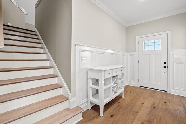 Photo - 1111 Joe Martin Ln