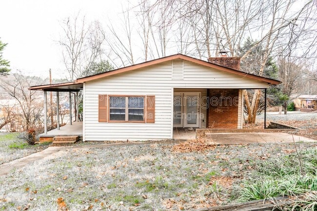 Photo - 2404 Robinson Rd