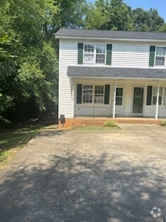 Building Photo - 729 Treasure Dr SW Rental