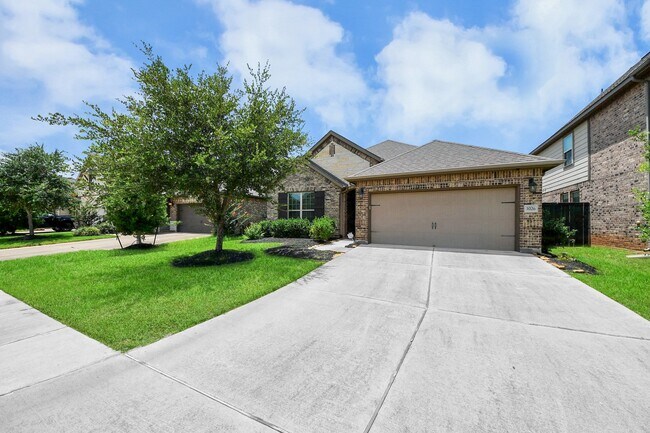 1026 Warm Summer Dr