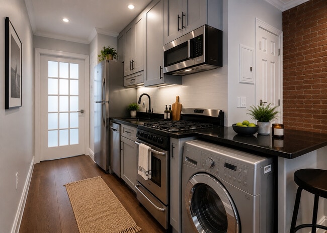 Photo - 202 E 13th St