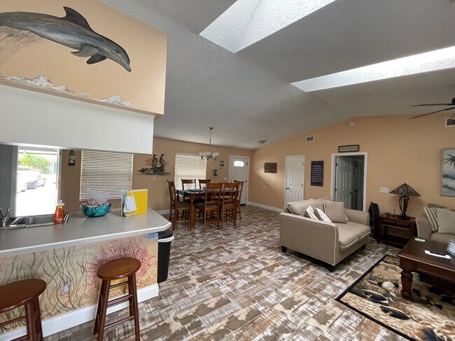 Photo - 2219 Umbrella Tree Dr