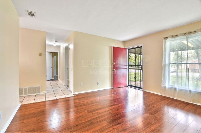 Photo - 5409 Ailanthus Trail