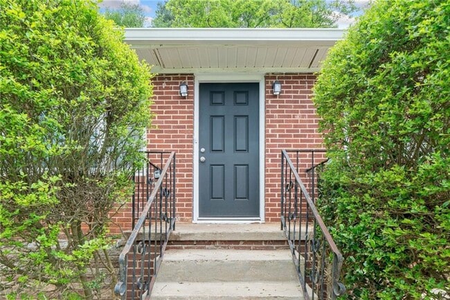 Photo - 2078 Olive Springs Rd SE