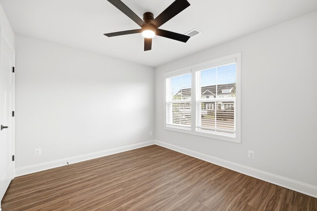 Photo - 768 Park Ridge Dr
