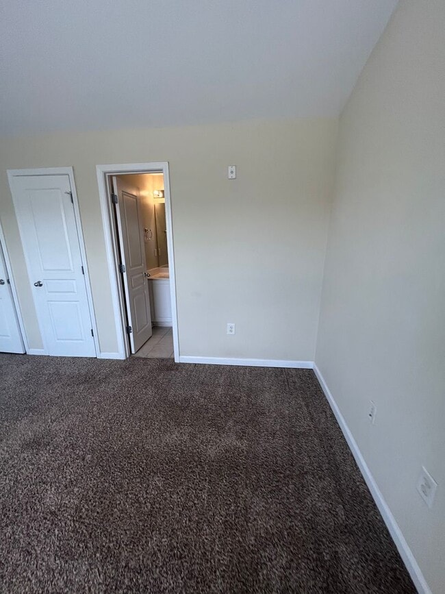 Building Photo - 15-1527 Kisling Unit 15-1527 - C