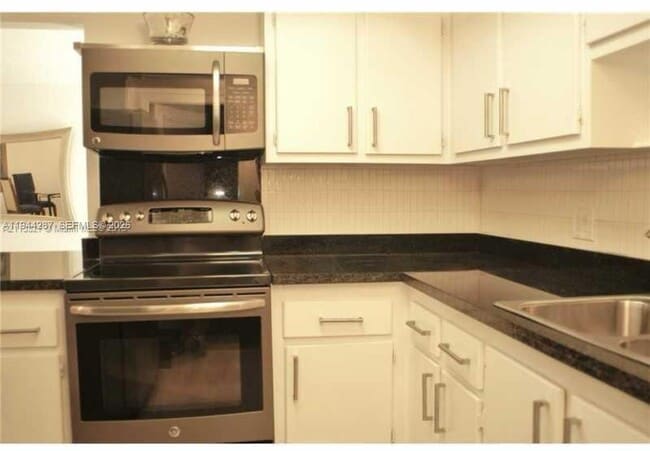 Photo - 2451 SW 82nd Ave Unit 106