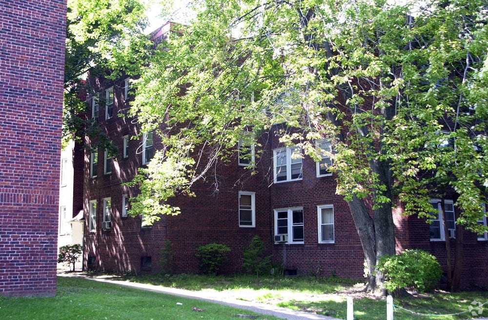 Photo - Ayers Court Apartments