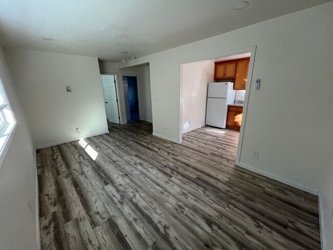 Photo - BEAUTIFUL DETACHED ADU WITH AC, NEW APPLIANCES, PRIVATE ENTRANCE, UPDATED KITCHEN AND MORE!!!