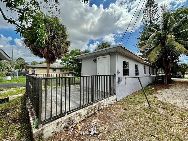 Photo - 729 NW 19th Ave Unidad b