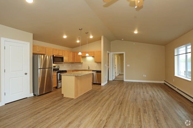2BR, 2BA- Upper