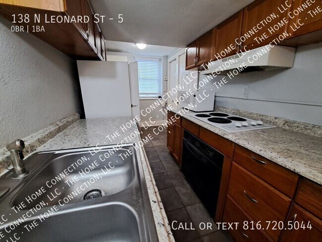 Photo - 138 N Leonard St Unit 5