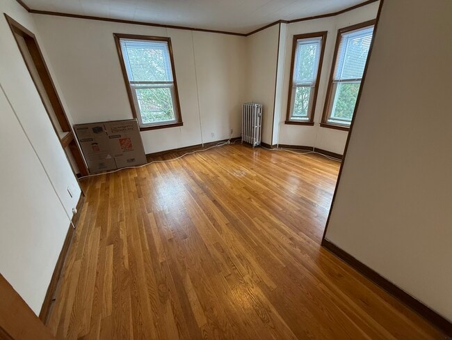 Building Photo - 60 Adams St Unit 2