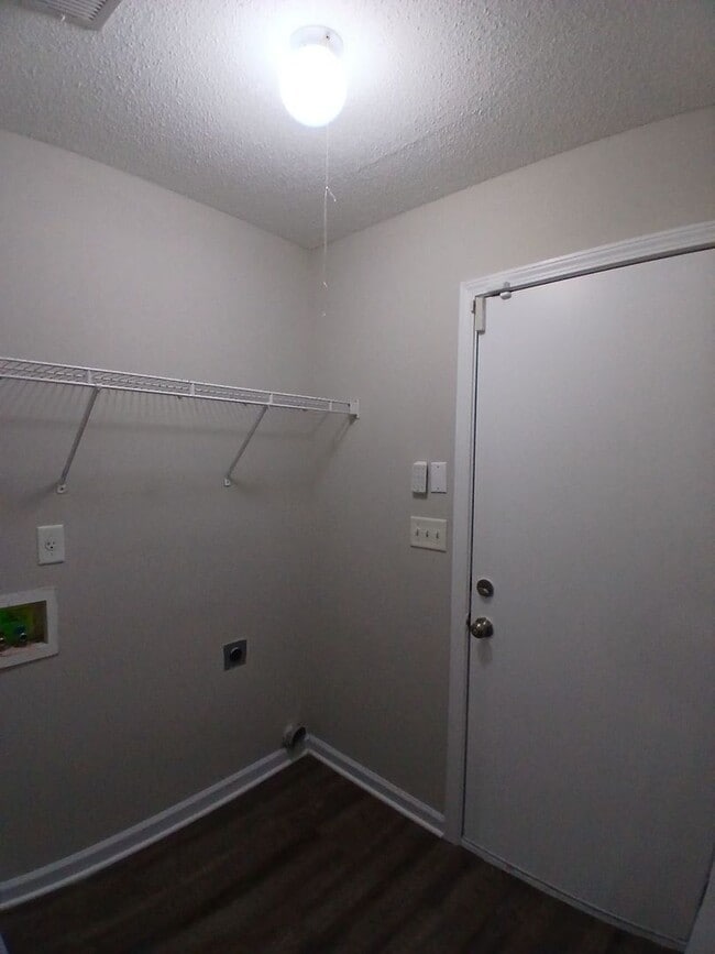 Photo - Recently Remolded 3 bed - 2 bath home for Rent