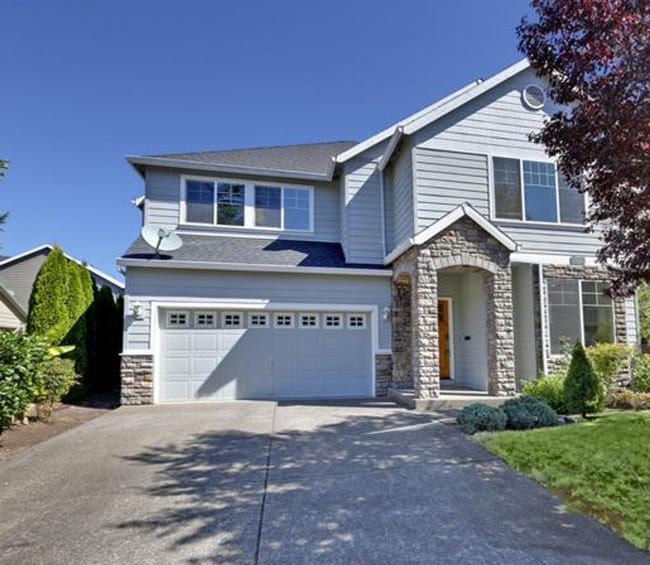 Building Photo - Expansive 5 Bedroom Hillsboro Home with 3 Bathrooms & Modern Comfort