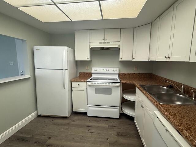 Building Photo - 2050 Oleander Blvd Unit 7-106