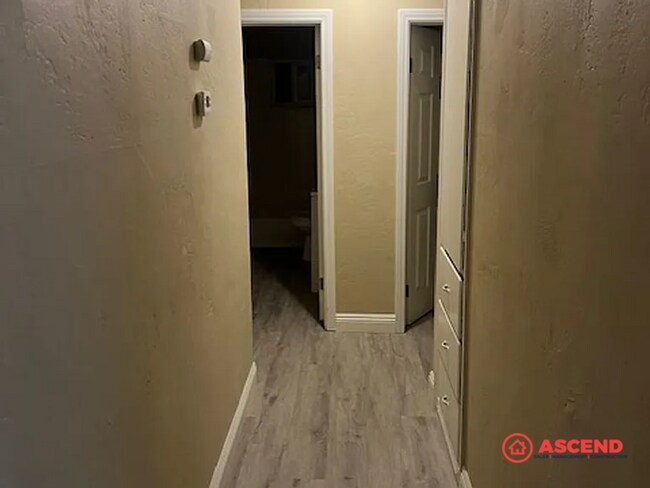 Photo - Adorable 4 Bedroom Bungalow!