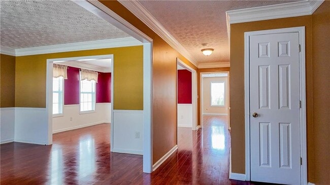 Photo - 2760 Rusticwood Dr SW