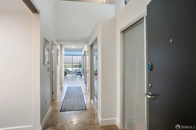 Photo - 2412 Harrison St