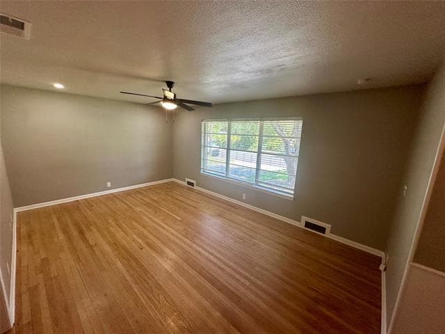 Photo - 1011 Aileen St