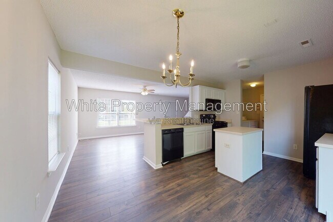 Photo - 2024 Pimpernel Rd