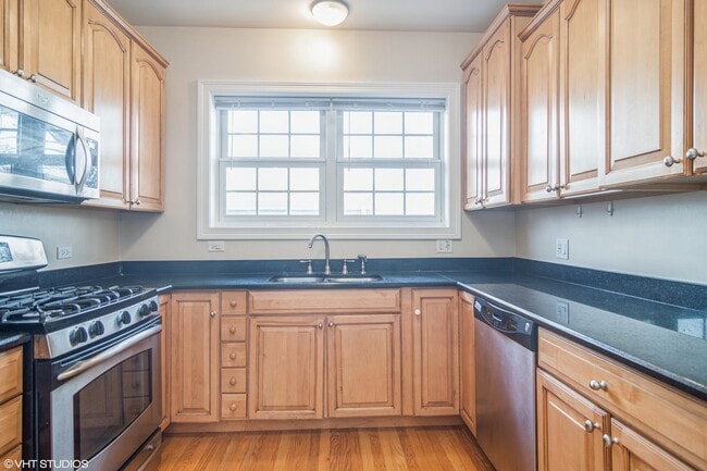 Photo - 215 S Evergreen Ave Unit B