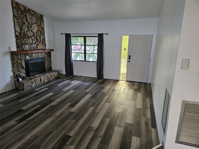 Photo - 11557 124th Terrace N