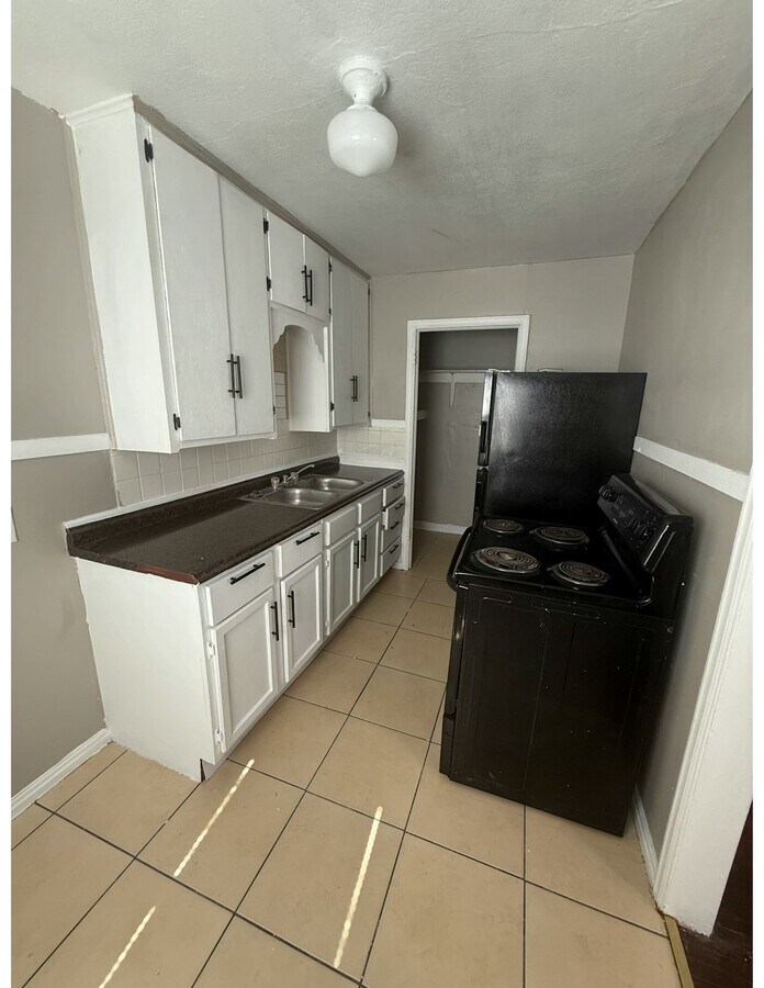 Photo - 810 S Terrace Dr