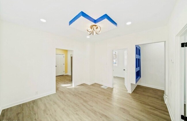 Photo - 1216 Park Ave