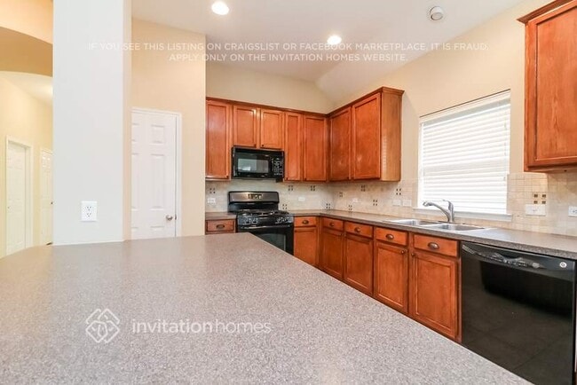 Photo - 15453 Yarberry Dr