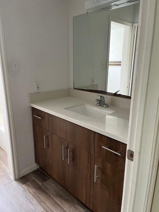 Photo - 205 N Ormsby St Unit #1