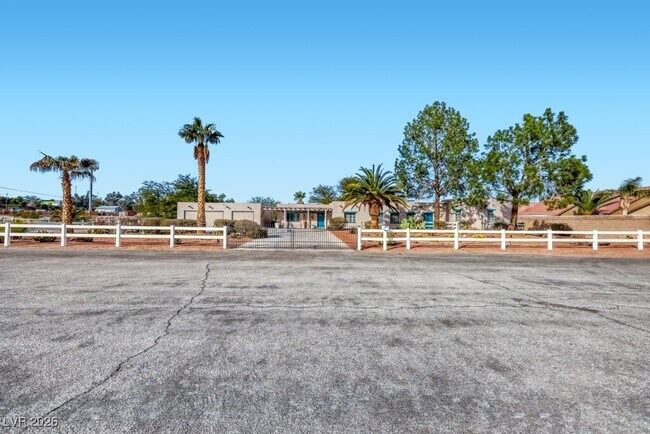 Photo - 1224 Sur Este Ave