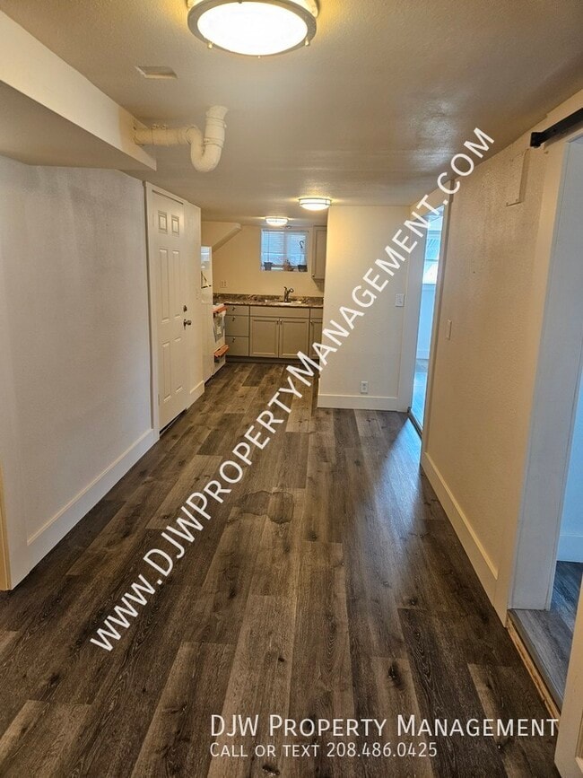 Photo - 506 5th Ave S