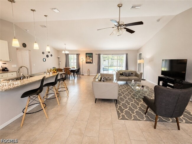 Photo - 1008 SW 33rd Terrace