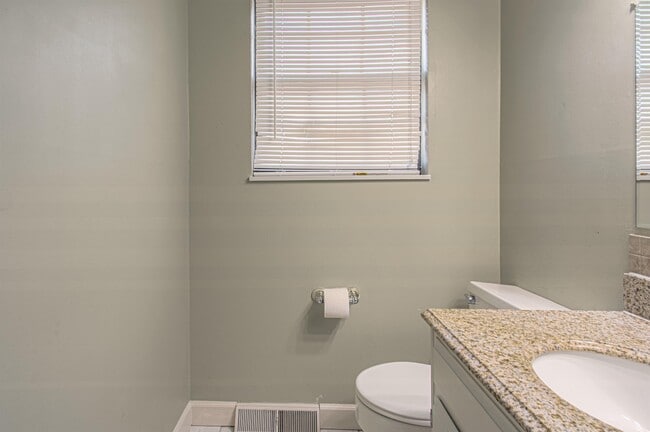 Photo - 8011 E 130th Ct