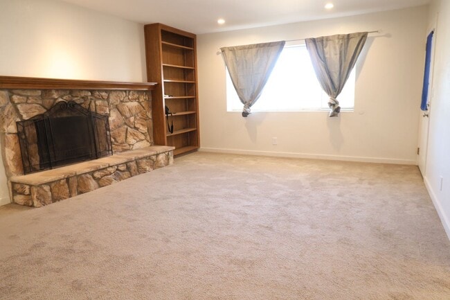 Photo - 112 Rawhide Ln