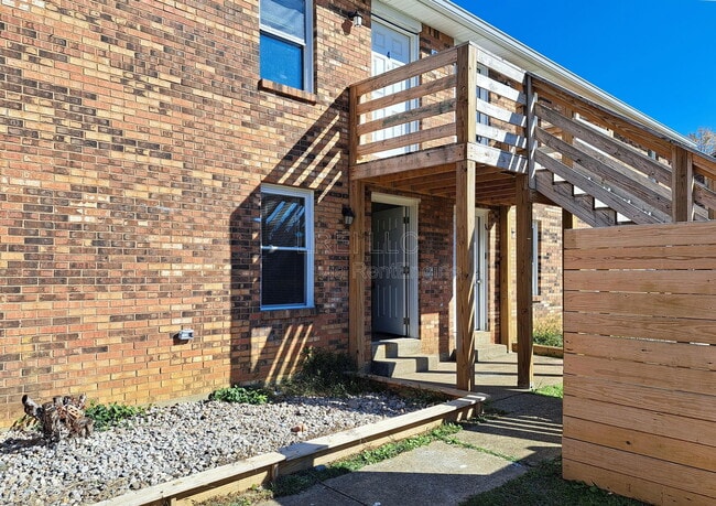 Photo - 419 Wood Creek Dr Unit 1