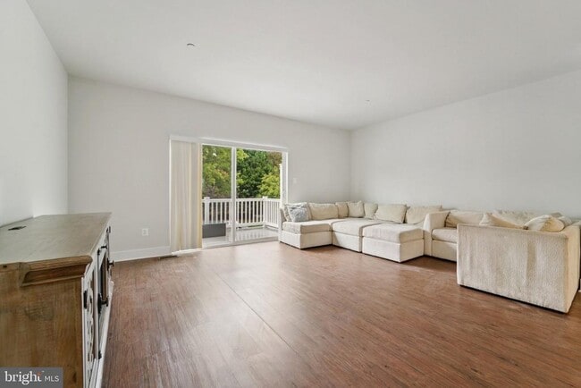 Photo - 7728 Lexington Ct