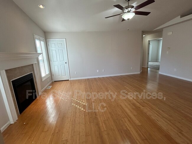 Photo - 1414 School House Ln