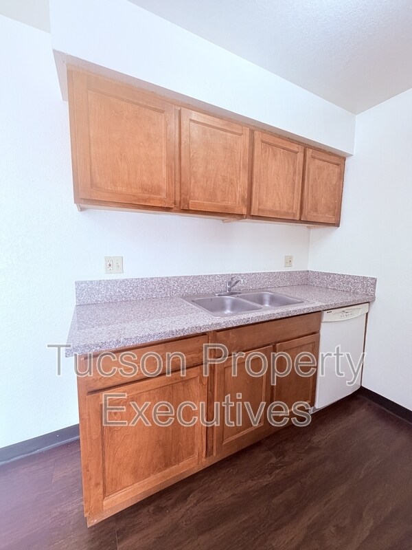 Photo - 660 S Tucson Blvd