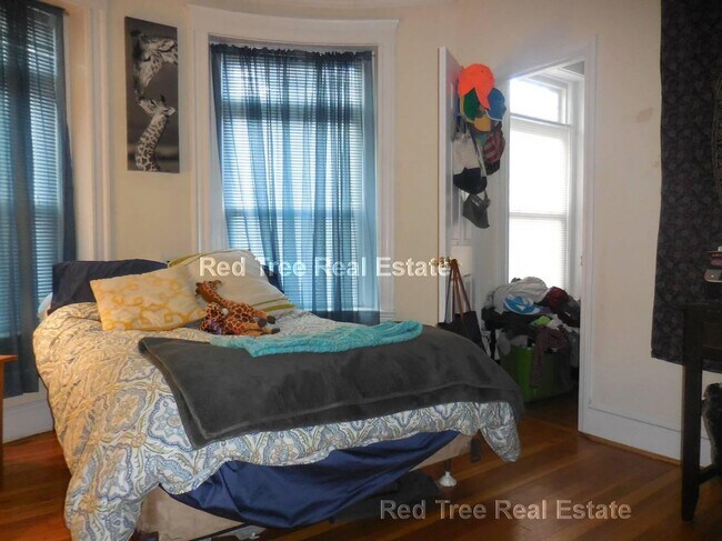 Photo - 199 Winthrop Rd