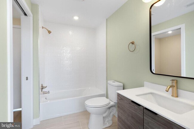 Photo - 1701 S 4th St Unit 407