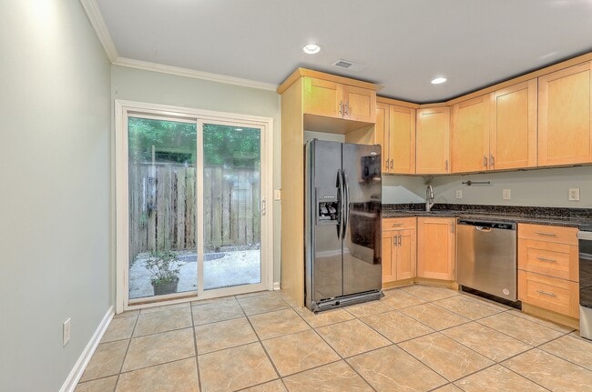 Photo - 502 Stinson Dr