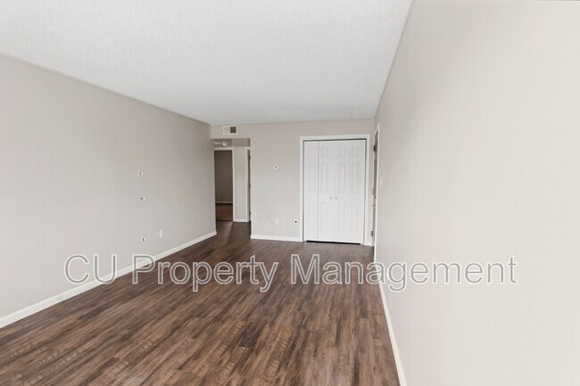 1605 N Willow Rd Unit 107