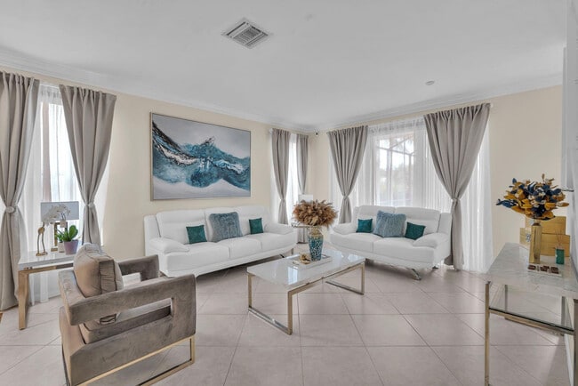 Photo - 16389 SW 31st St